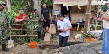 Dorong Terwujudnya Infrastruktur Desa, Danramil 1310-03/Likupang Bersama Forkopimcam Gelar Prosesi Peletakan Batu Pertama Pembangunan Jembatan Perintis Garuda di Desa Kokoleh Satu