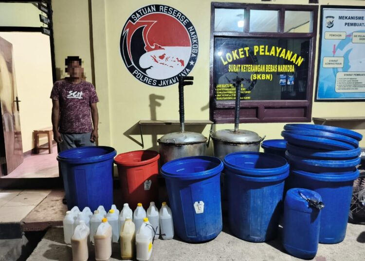 Satresnarkoba Polres Jayawijaya Amankan Lokasi Produksi Miras Lokal Cap Tikus di Wamena