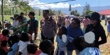 Polres Jayawijaya Melalui Polsek Wamena kota Bersama PKK Kabupaten Jayawijaya Meriahkan Hari Kemerdekaan RI ke-81