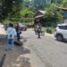 Polisi Bergerak Cepat, Aksi Pemalangan Jalan Km 5 Teluk Bintuni Dapat Dibuka Secara Kondusif