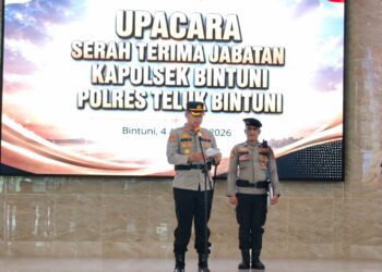 Polres Teluk Bintuni Gelar Sertijab Kapolsek Bintuni, Kapolres Tekankan Profesionalisme dan Penguatan Sinergitas
