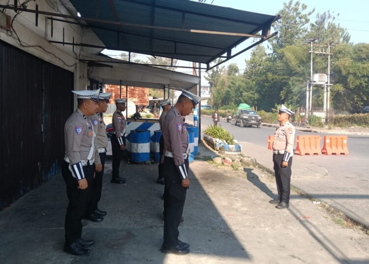 Satlantas Polres Jayawijaya Hadir di Pagi Hari, Wujudkan Keselamatan Berlalu Lintas Melalui Strong Point