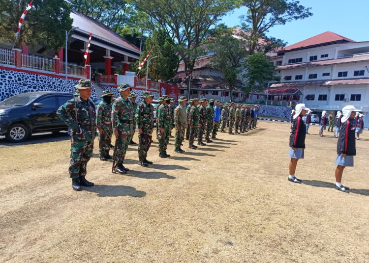 Intensifkan Persiapan Jelang HUT ke-81 RI, Personel Kodim 1310/Bitung dan Pasukan 45 Gelar Latihan Paskibraka Hari Kedua