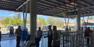 Polsek Kawasan Bandara Wamena Jaga Keamanan dan Kelancaran Aktivitas Penerbangan