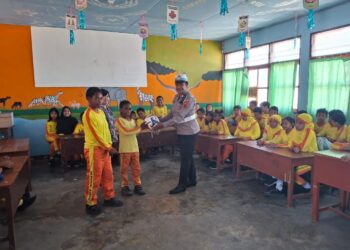 Polres Jayawijaya Ajak Siswa SD Negeri Wamena Budayakan Tertib Berlalu Lintas Sejak Dini