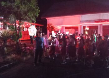 Semarakan HUT ke-81 RI Tahun 2026, Danramil 1310-04/Dimembe Hadir Pada Lomba Pawai Lampion Siswa SD dan SMP Se-Kecamatan Dimembe