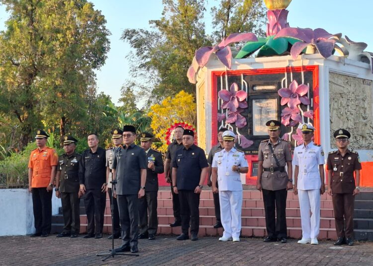 Semarak Peringatan HUT Kemerdekaan RI ke – 81 di Kabupaten Minut, Kasdim 1310/Bitung bersama Unsur Forkopimda Hadiri Ziarah, Upacara Taptu dan Pawai Obor