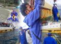 Tertinggal KM Sabuk Nusantara, Warga Disusul Polairud Polres Fakfak Pakai Longboat