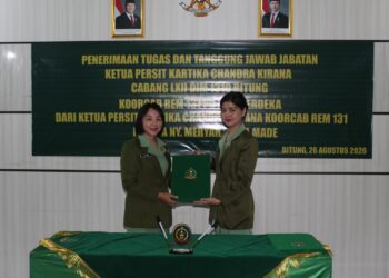 Perkuat Organisasi Persit di Lingkungan Koorcab Rem 131 PD XIII/Merdeka, Ny. Meryah Dewa Made Terima Tugas dan Tanggung Jawab Jabatan Ketua Persit KCK Cabang LXII Dim 1310/Bitung