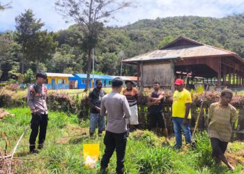 Polsek Kurulu Laksanakan Patroli dan Sambang Masyarakat, Jaga Kamtibmas Tetap Kondusif