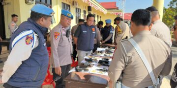 Polres Jayawijaya Perkuat Pengawasan Internal Melalui Pemeriksaan Senjata Api dan Amunisi Personel