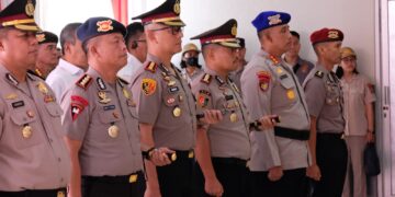 Kapolda Papua Barat Pimpin Sertijab Kabid Dokkes dan Penyerahan Jabatan Kabid Propam