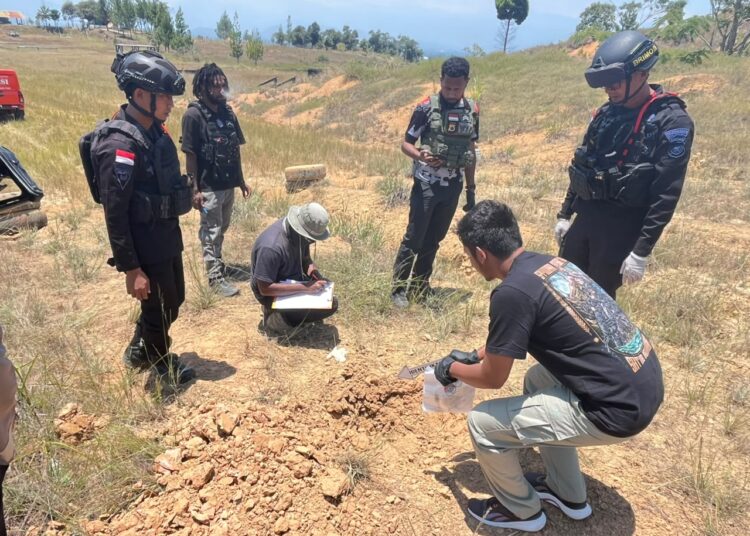 Polres Jayawijaya dan Brimob Polda Papua Musnahkan Amunisi GL40MM di Wamena