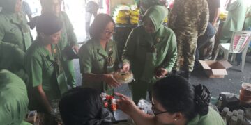 Bantu Warga Penuhi Kebutuhan Pokok dengan Harga Terjangkau, Kodim 1310/Bitung Ikut Berptartisipasi dalam Kegiatan Bazar Murah Peringati HUT ke-81 TNI