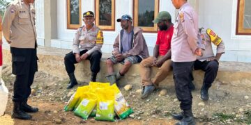 Sat Binmas Polres Jayawijaya Kunjungi Tempat Ibadah dan Serahkan Sarana Kontak di Wamena