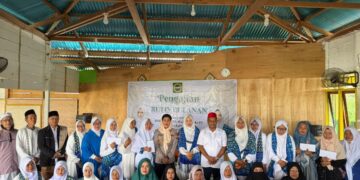 Wakapolda Papua Barat Brigjen Pol Dr. Sulastiana Hadiri Pengajian Rutin BKMT Di Masjid Al-Fatah Kampung Sidey, Ajak Masyarakat Perkuat Iman, Kerukunan, Dan Jaga Kamtibmas