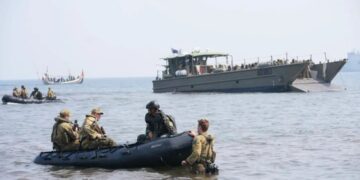 Jelang Demo Pendaratan Amfibi, TNI–ADF Mantapkan Latihan di Pantai Banongan