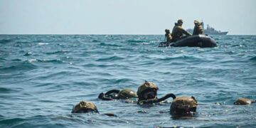 Tembus Kegelapan Bawah Laut, Kopaska Menyelam Bersama MTO ADF
