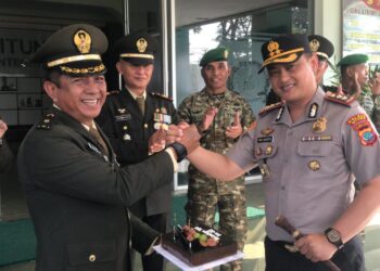 Perkuat Soliditas dan Sinergitas TNI-Polri di HUT ke-81 TNI, Makodim dan Koramil Jajaran Kodim 1310/Bitung Dapat Kejutan dari Polres dan Polsek
