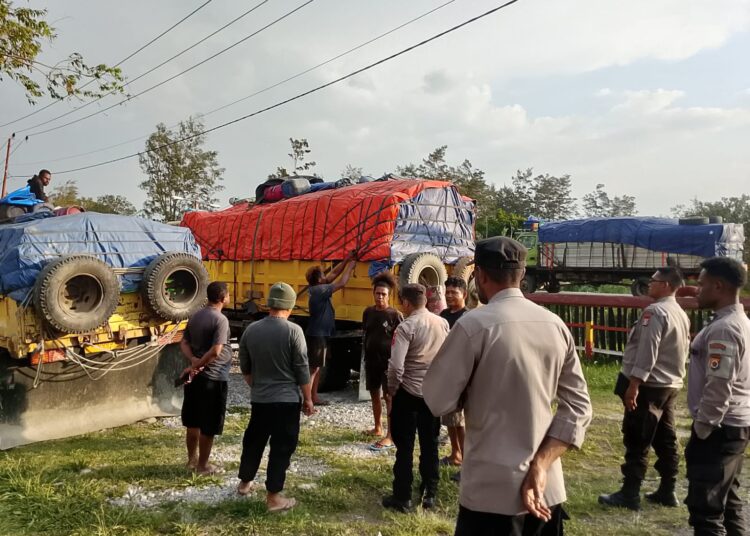 Jaga Kamtibmas, Polsek Kurulu Laksanakan Patroli dan Pelayanan kepada Masyarakat