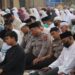Polisi Bersama Masyarakat, Polres Fakfak Ikut Sholat Istisqa dan Pastikan Kegiatan Berjalan Aman