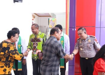 Kapolda Papua Barat Gelar Minggu Kasih Bersama Jemaat GKI Agape Wosi, Ajak Masyarakat Perkuat Kerukunan, Toleransi, dan Jaga Kamtibmas