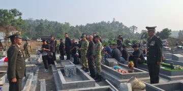 Penuh Khidmat, Kodim 1310/Bitung Gelar Upacara Pemakaman Secara Militer kepada Alm. Serda Purn. Bemmy Agest Tetengean, Sebagai Wujud Penghargaan Atas Pengabdian
